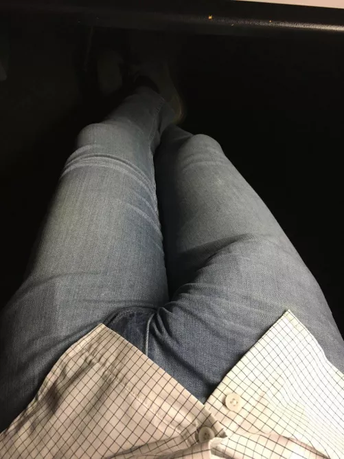 Not the best thing that could happen at work.. by Wigglewiggel