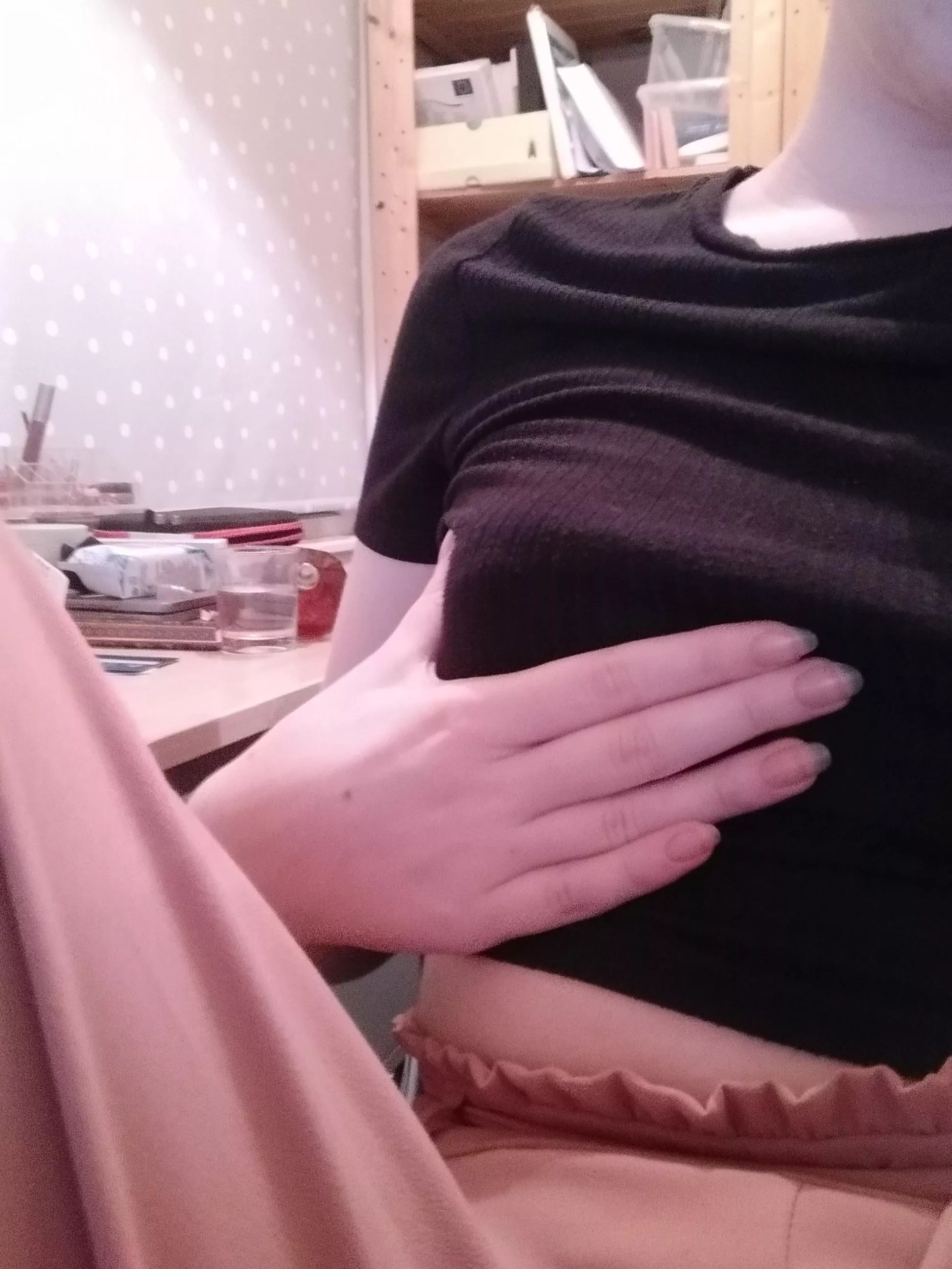 Not to smoll right🥺? (F) posted by sammie_pammie