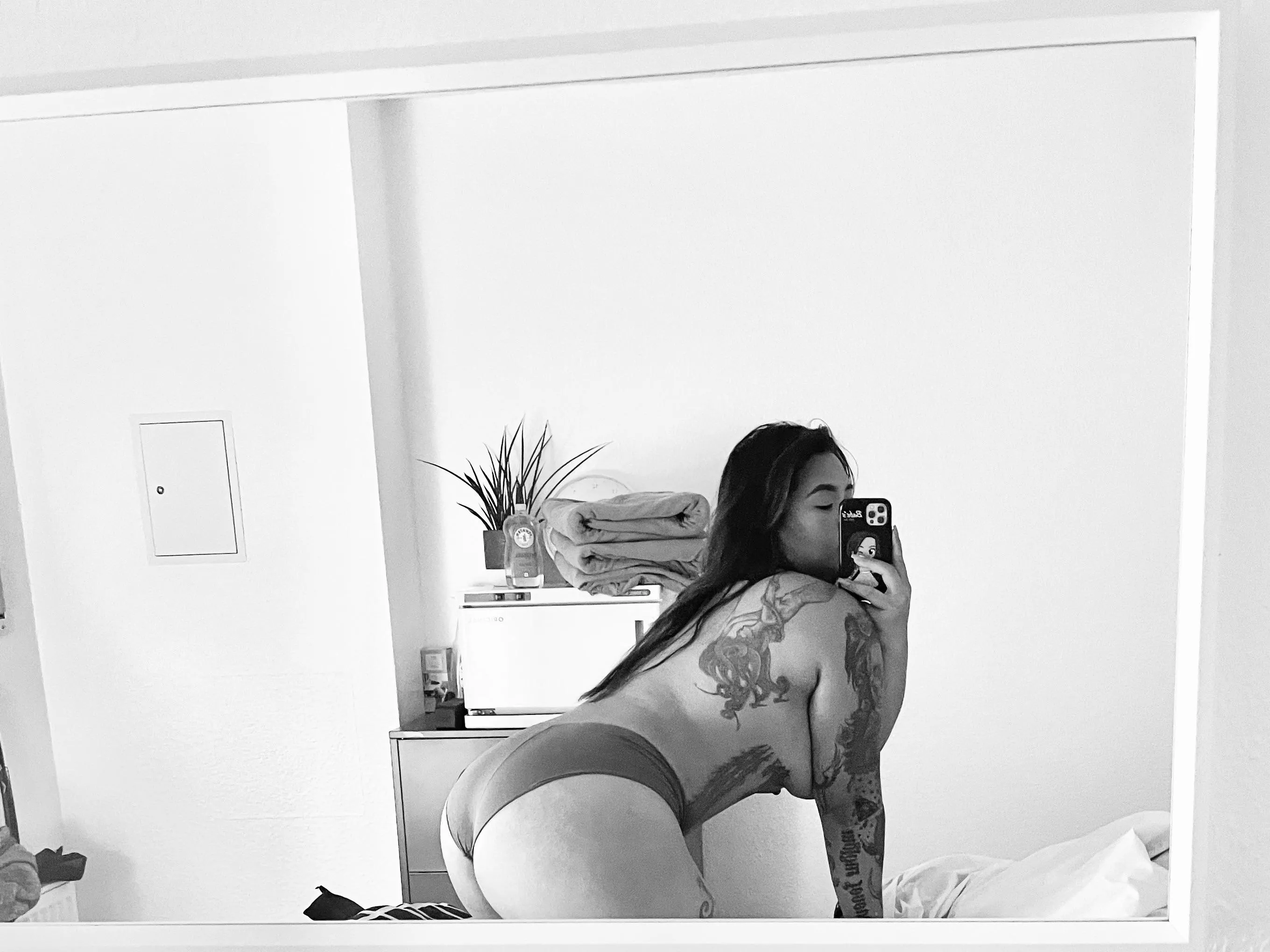 Not your avg Filipina babe 🖤 posted by DesireeDeep