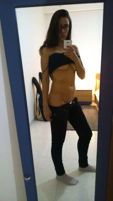 Nothing beats an underboob selfie! by stylus185