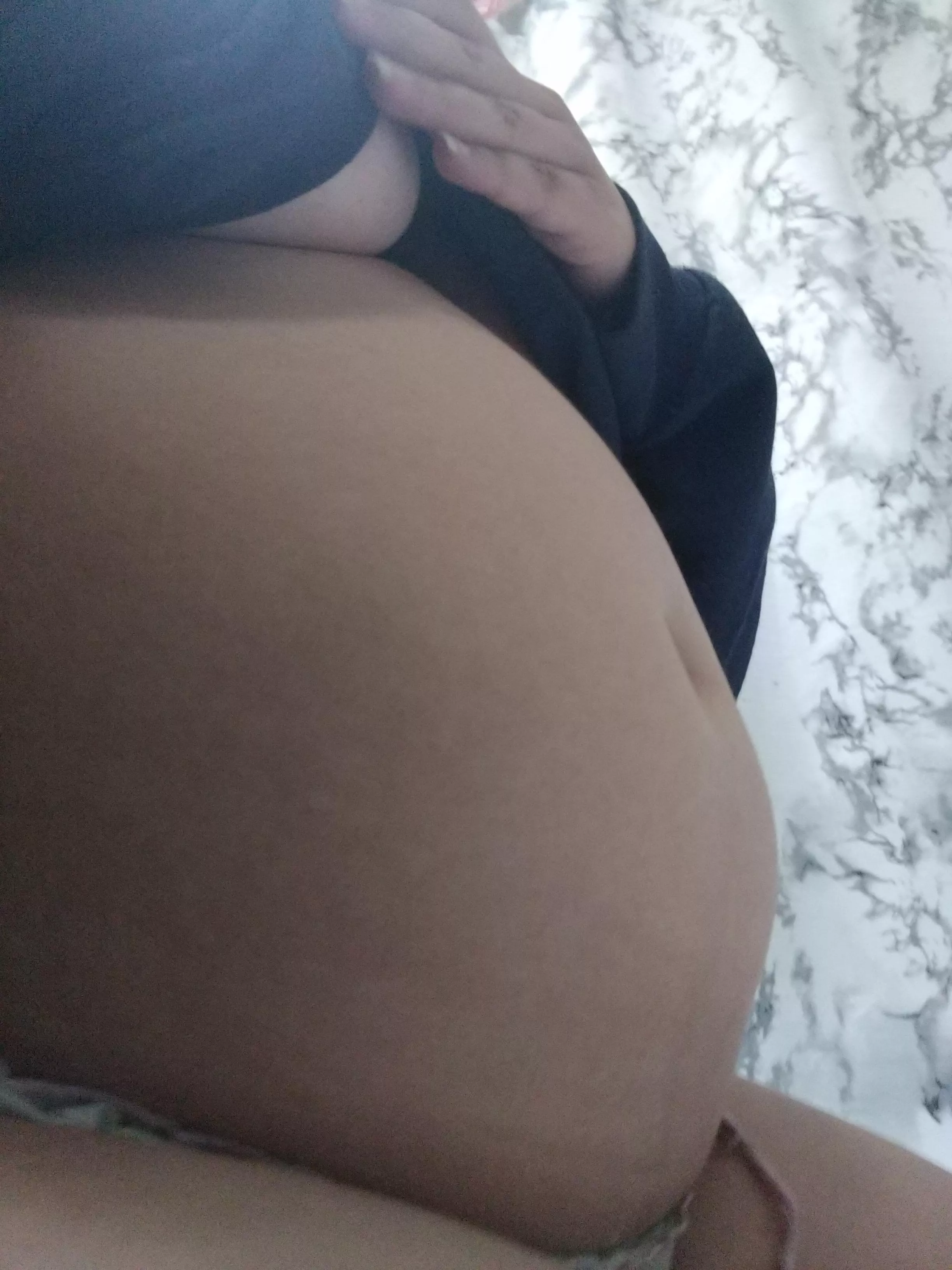 Nothing better than a full belly 😍 posted by AGirlWhoLyks2Eat