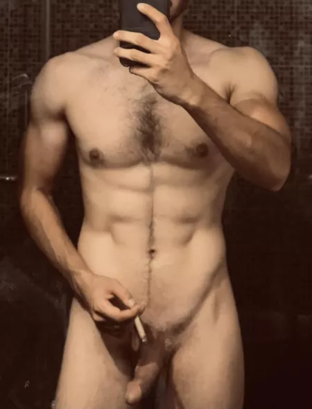 Nothing better than a J right in the (m)idle of a wild session! by kushmakush420