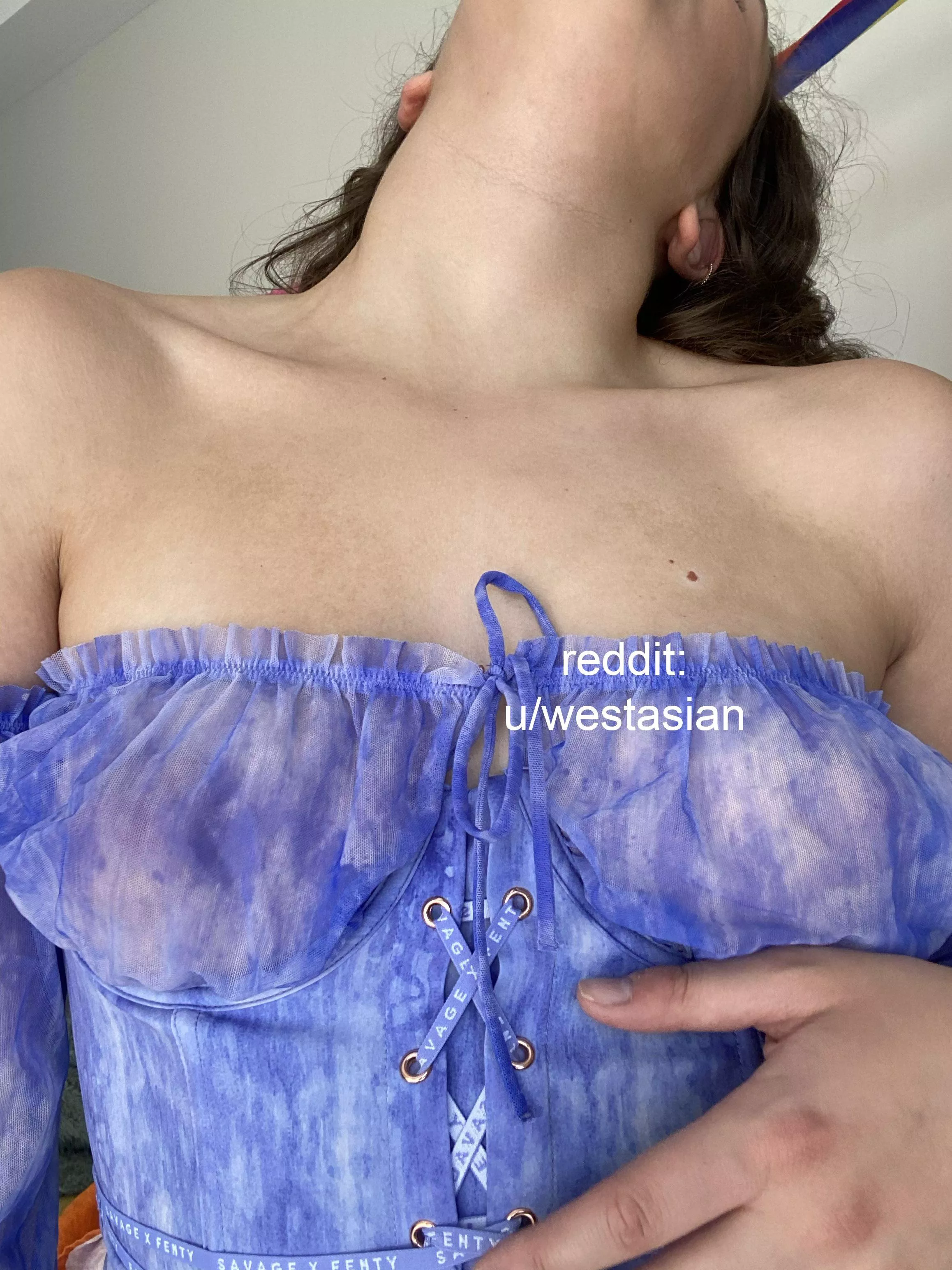 Nothing gets me wetter than eating pssy posted by westasian