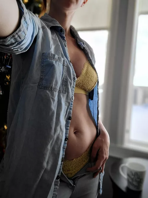 Nothing terribly wild but hoping I can sneak in here 💛 [F36] by rachel_paige