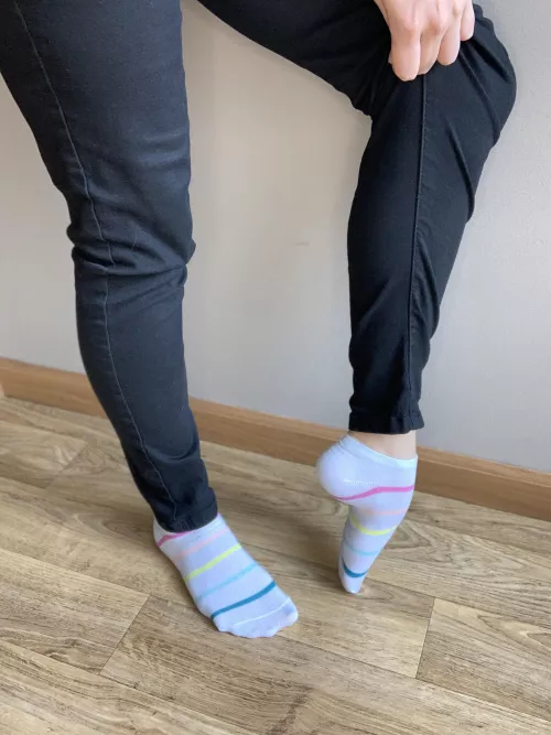 now imagine peeling off my dirty socks and helping yourself to my delicious toes by MsMadiWilder