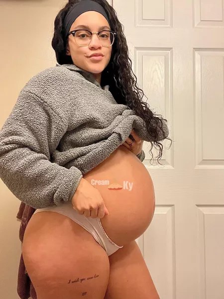 Now that I’m 9 months I don’t think Im very petite anymore lol by creampieKy