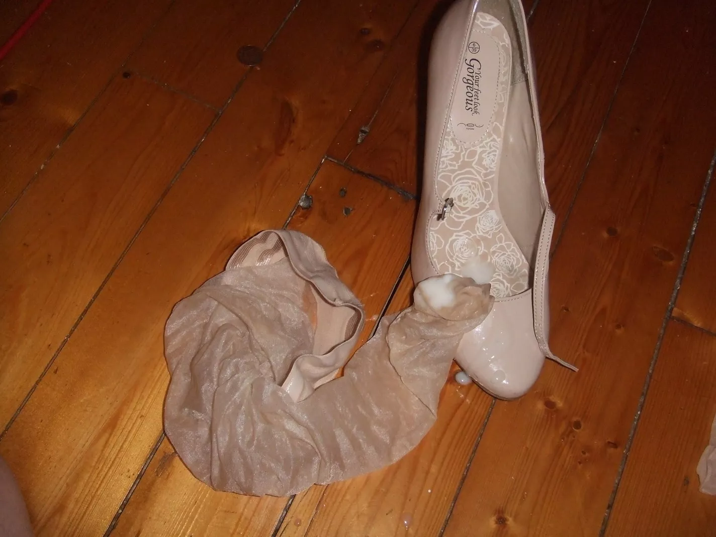 Now to lick... clean... it's the same posted by chiquis71