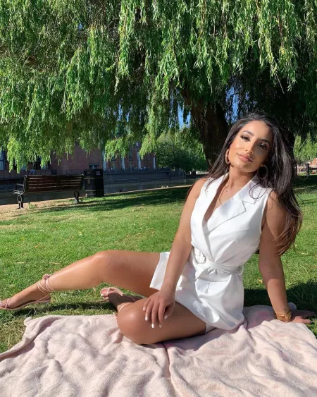 NRI Shiny Legs by tenant69