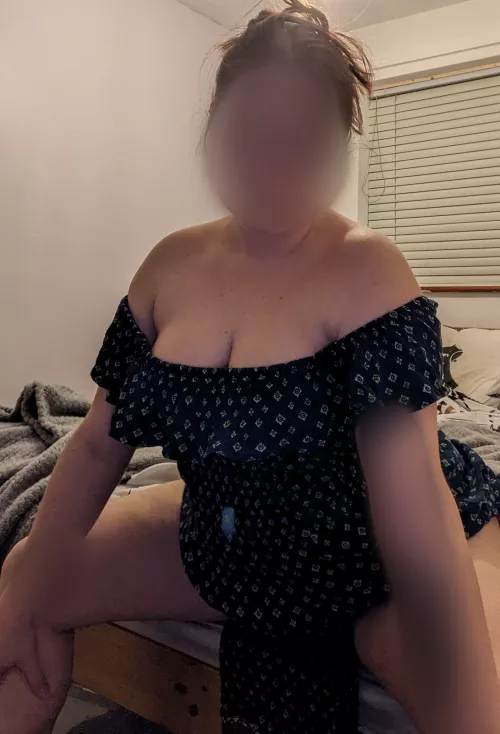 NSFW - I can spread them more than this by girkinflirtin