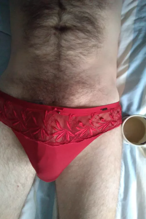 NSFW. Relaxing start to the day. 😁👍 by Wellhunguk