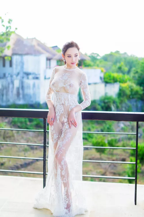 Nude dress? by kuterthi