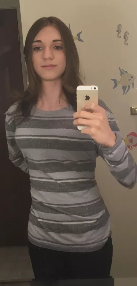 Nude gifs and pics in the comments :) by Cate-TulsLaeh