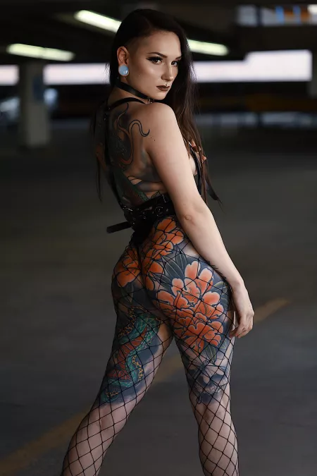 Nude in a parking lot downtown 👋🏻 Did you miss me? (F) by a4daddyissues