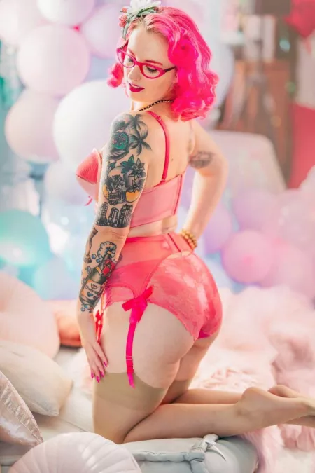 Nude stockings make me feel so sexy by pinkpiratecow