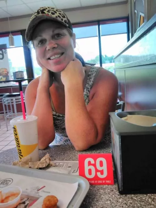 Nude worthy? Hottygal4u on kik by naughtyhottie069