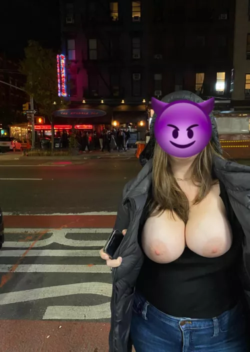 #NYC [F] by Nyccouple_9192