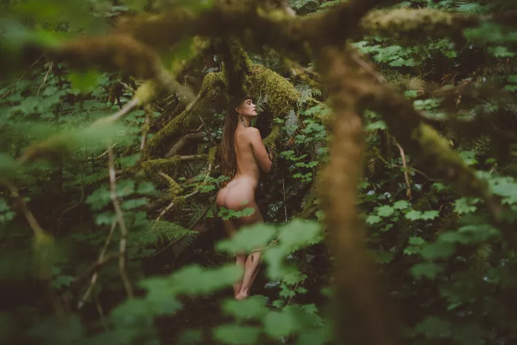 Nymph sighting 🌿✨ by jewelsbreakstherules