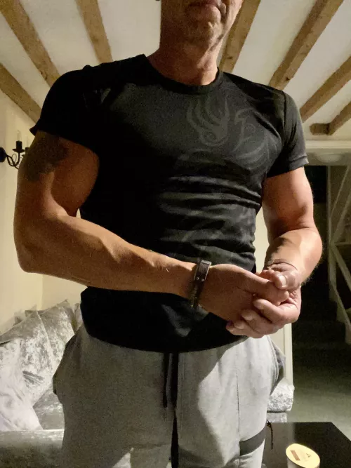 Obligatory grey joggers bulge. Enjoy… ;-) by Whitenotvanilla