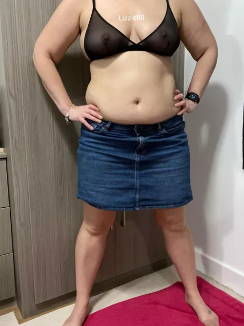 [OC] 41 years old and I still feel sexy I love to show off my body x by 1980Lizzie80