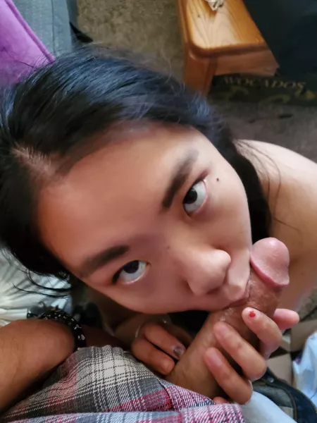 (OC) A lil smooch before I take it all down my throat by desademona