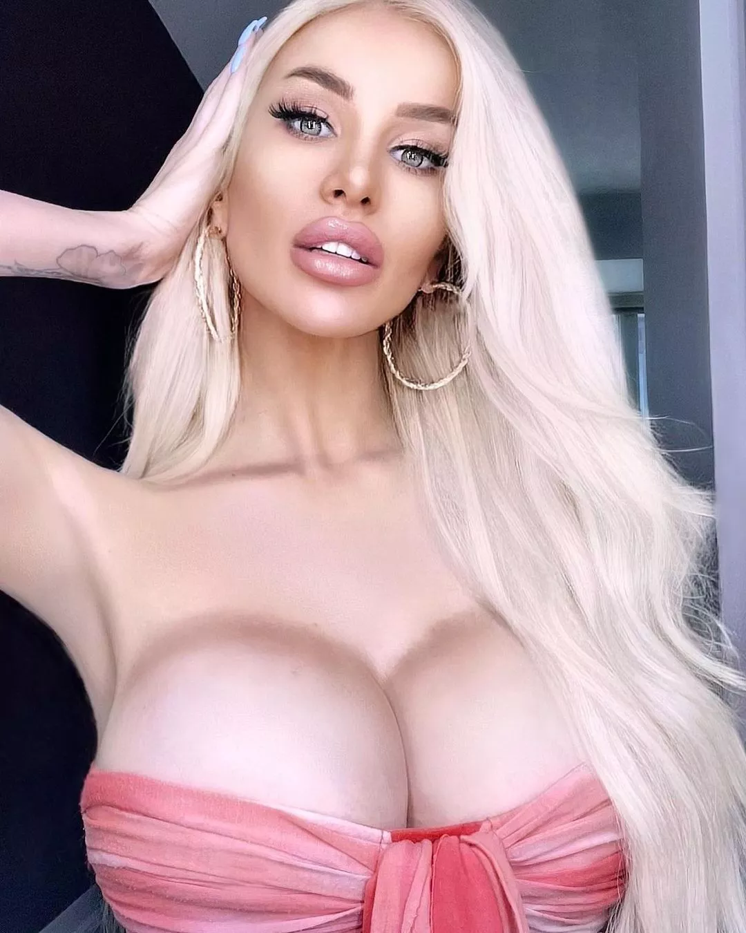 (oc) almost popping out posted by kailynnashleigh