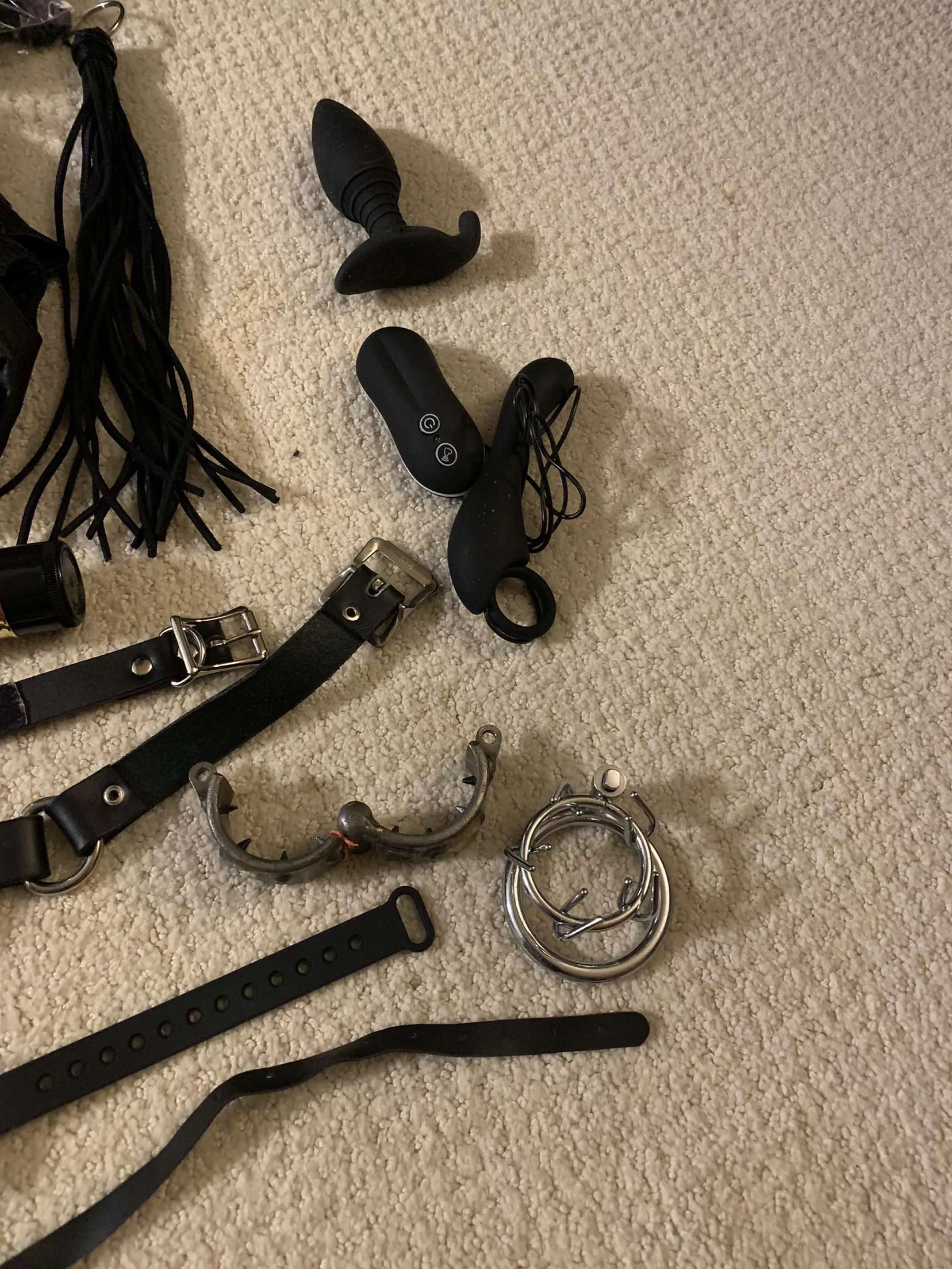 [oc] [domme] Upvote If You Wanna ride my cock 😈 now you understand who is the boss? If you wanna be humiliated by this Goddess 💋 link DM 📩 posted by goddess_katten765