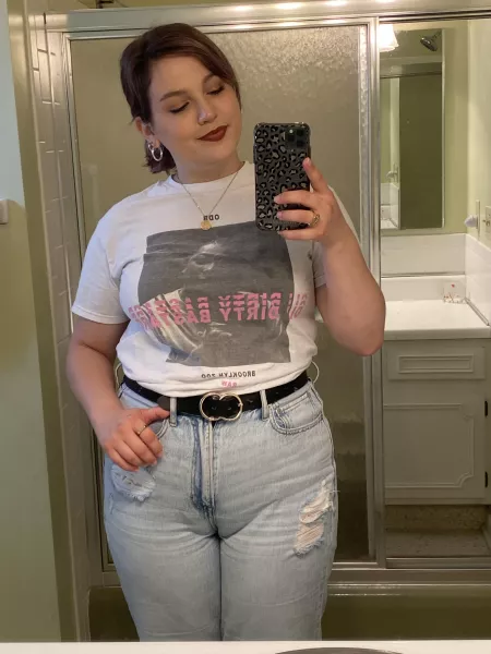 [OC] [F]25 hello from me and my pussy! We are happy to see you! by darlingnikki96