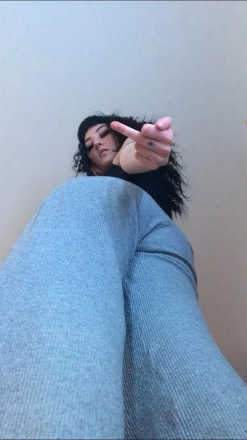 [oc] hahaha all you can do is just stare at me and my ass 😌 you are NOT allowed to touch by sipetinh