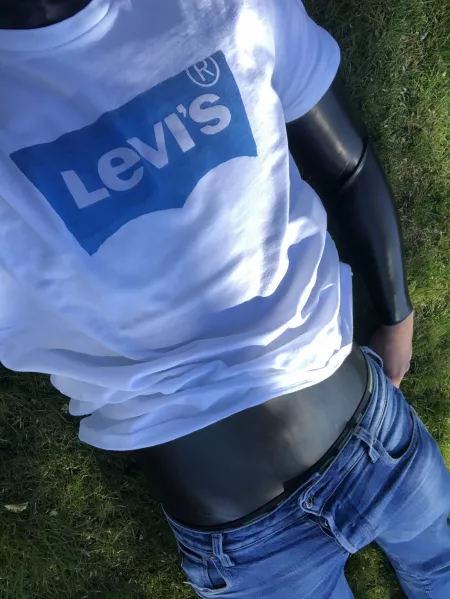 [OC] Levi's :) by ltx42