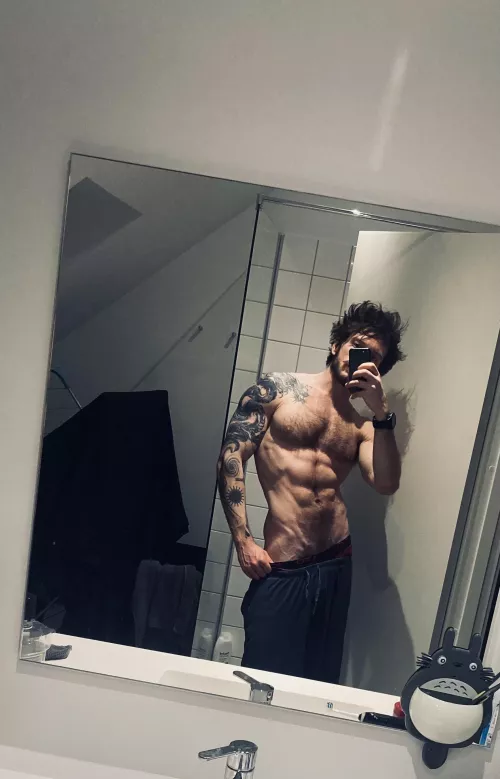 [OC] Live on Twitch with Dark Souls, come say hey! 😈 by AndThenIWasADragon