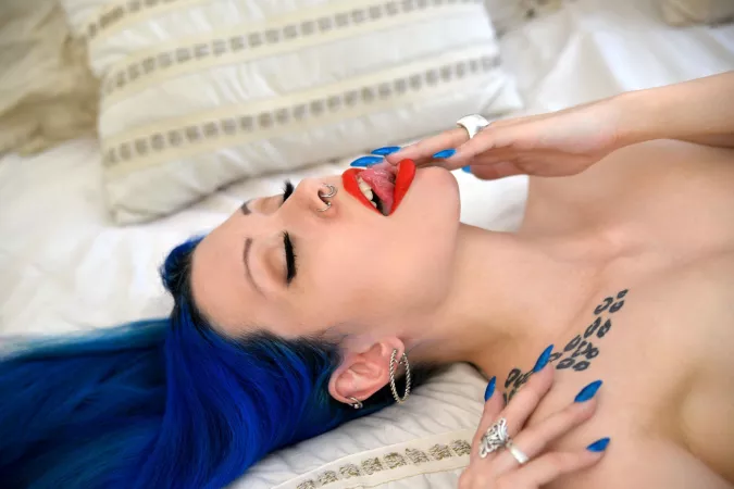 OC Makeup is life 👄💄 by VulgarKittyx69