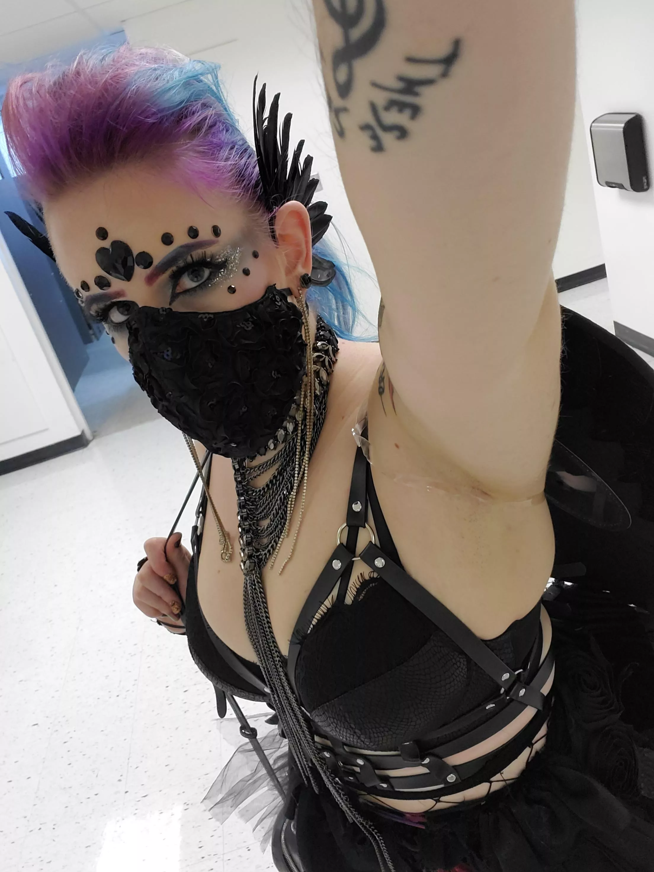 [OC] My Halloween costume 🖤😈 posted by candi-kitten