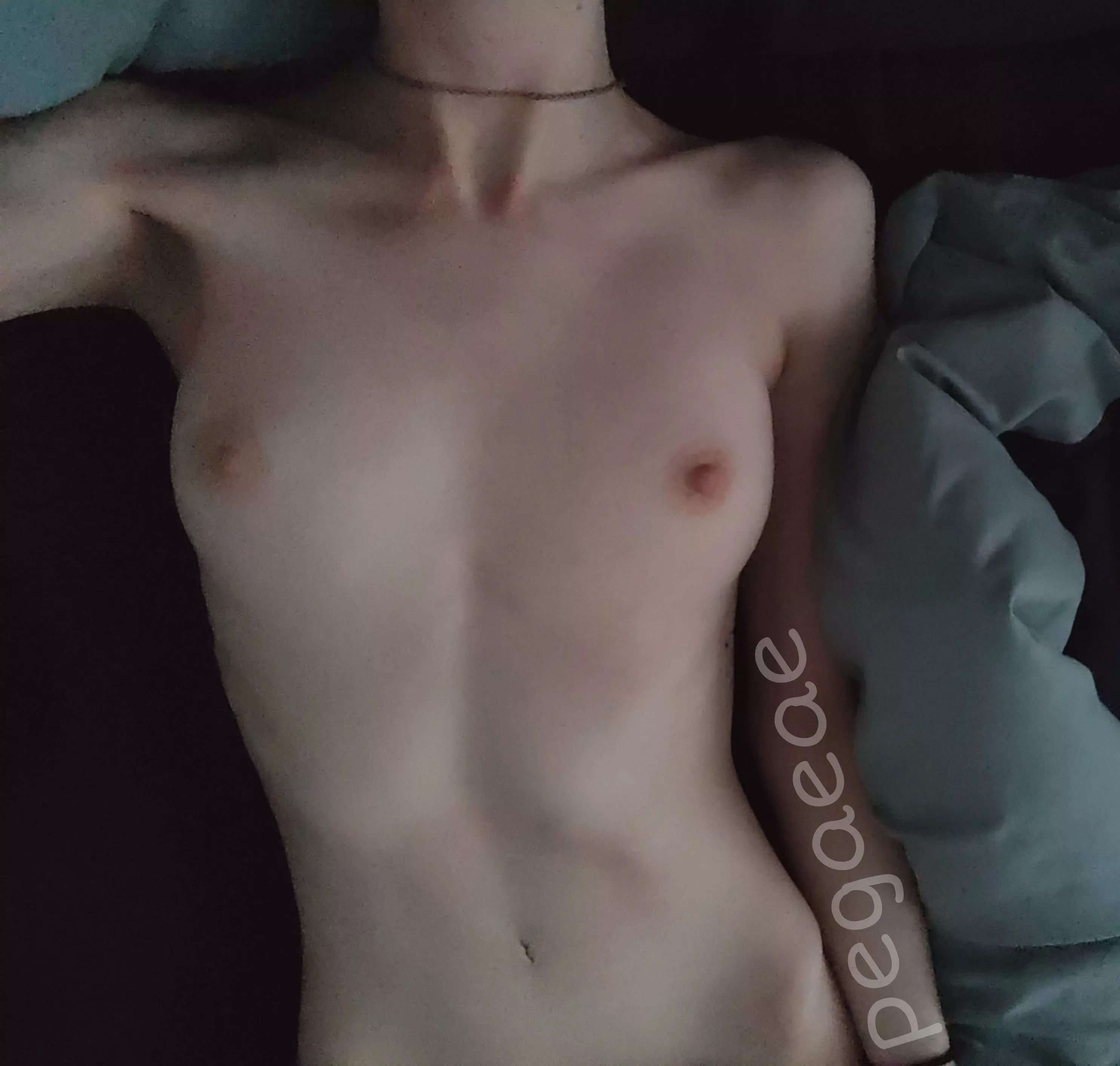 (OC) Pale and petite is the best way to be 😚 posted by Pegaeae