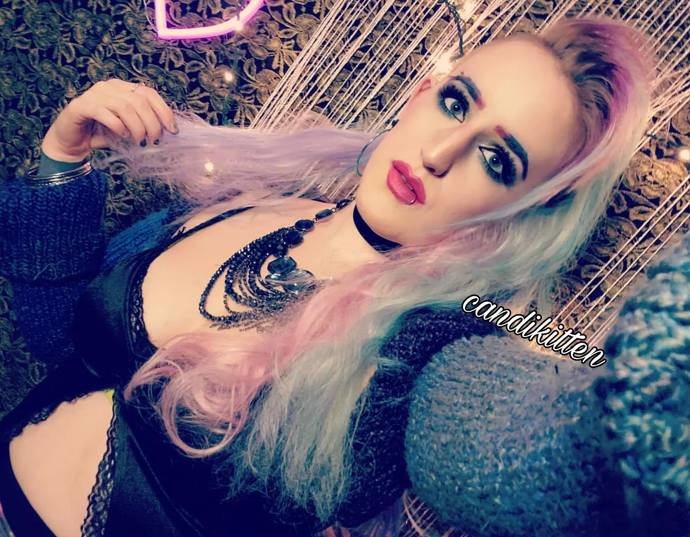 [OC] Pastel vibin 💙✨ posted by candi-kitten