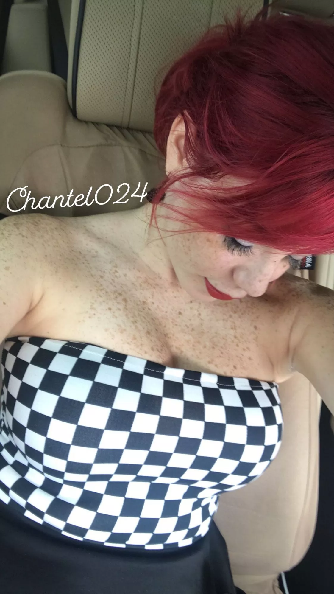 (OC) Race girl 🏁💋 posted by chantel024