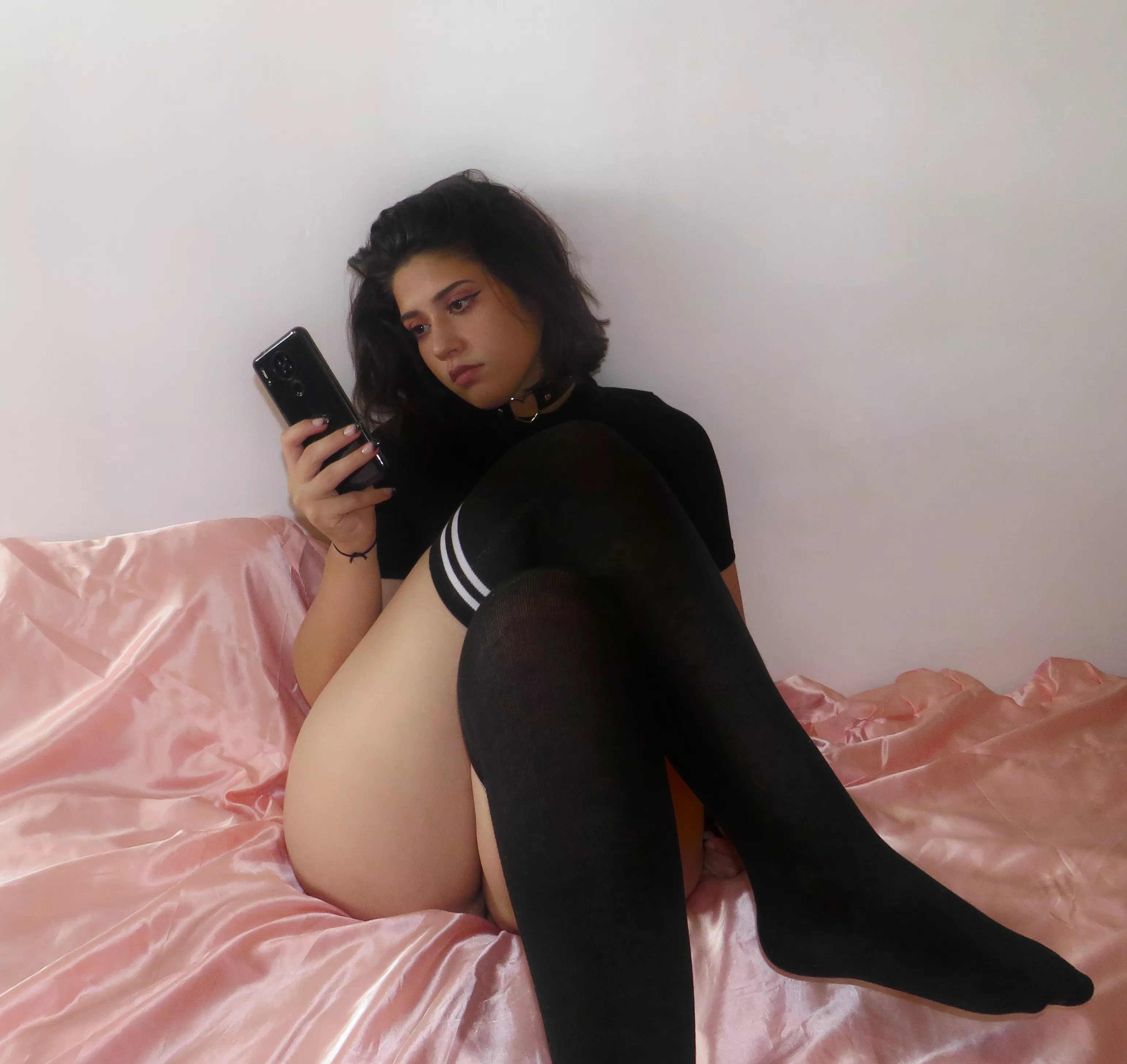 [OC] Scrolling through boring messages to get to yours posted by StyxHips