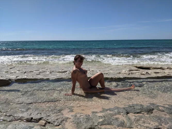 Ocean, sea, seabreeze, and warmth. I am in heaven by lilsweetkara