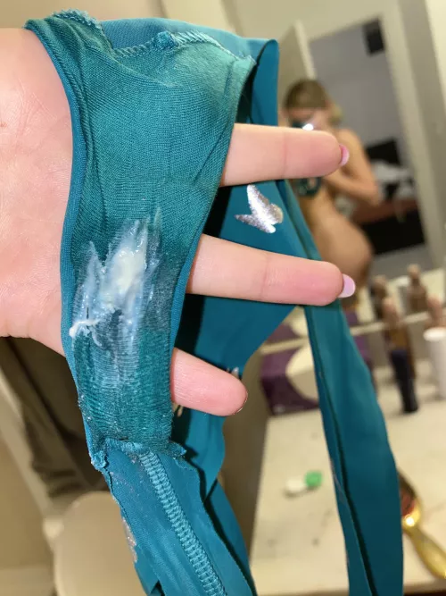 [oc][f19] Peeled them off my pussy after school 🔥 by littlepanties666