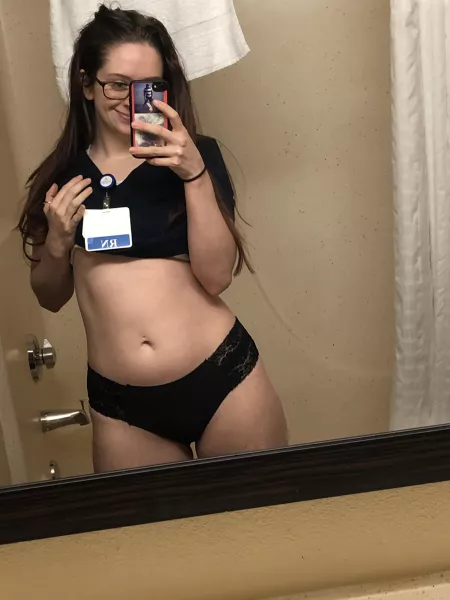 Of: naughtynakednurse and next to join gets a private live show 💋 by nursern5