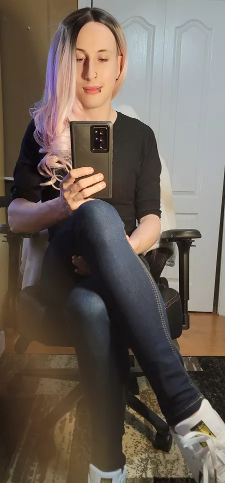 Ofcourse the day I go into work in fem is the day 2 guys injure their hand by FromNickIntoNicole