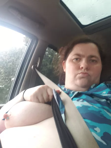 Off and home now come have fun by Fun-lovingsexy