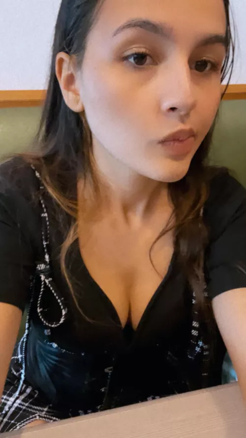 Off guard pic ✨ by Bunny_nips