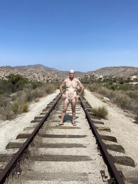 Off The Rails by smoothshave