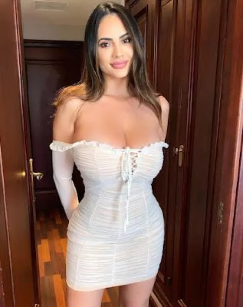 Off the shoulders by Priapus4u