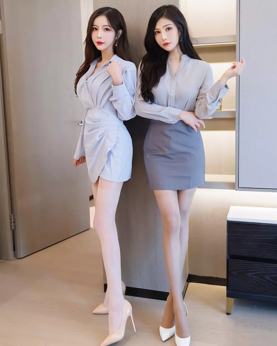 office babes posted by phootphetish