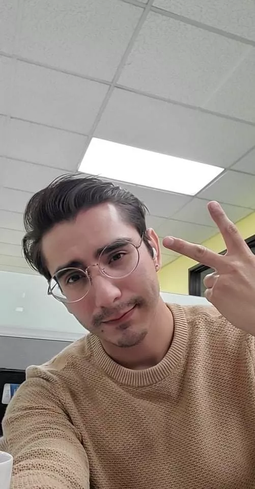 Office selfie! Thought it'd share my new glasses. 🤓 posted by TheAverageSalesman