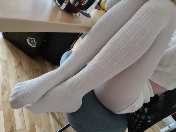 Off-White by Korean__Princess