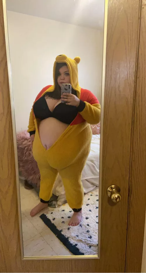 Oh bother. 🍯 by sarahmontannnna