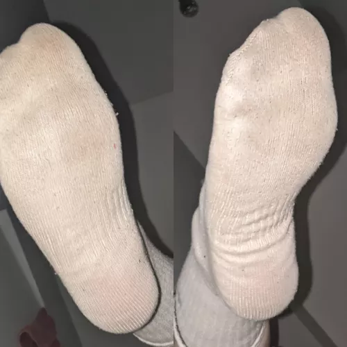 Oh God these socks are so smelly by smellmysweat