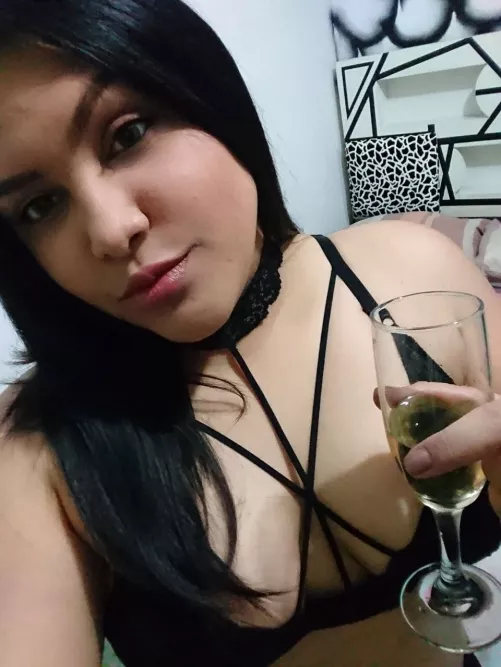 Oh hello there XD by xoxoKarina